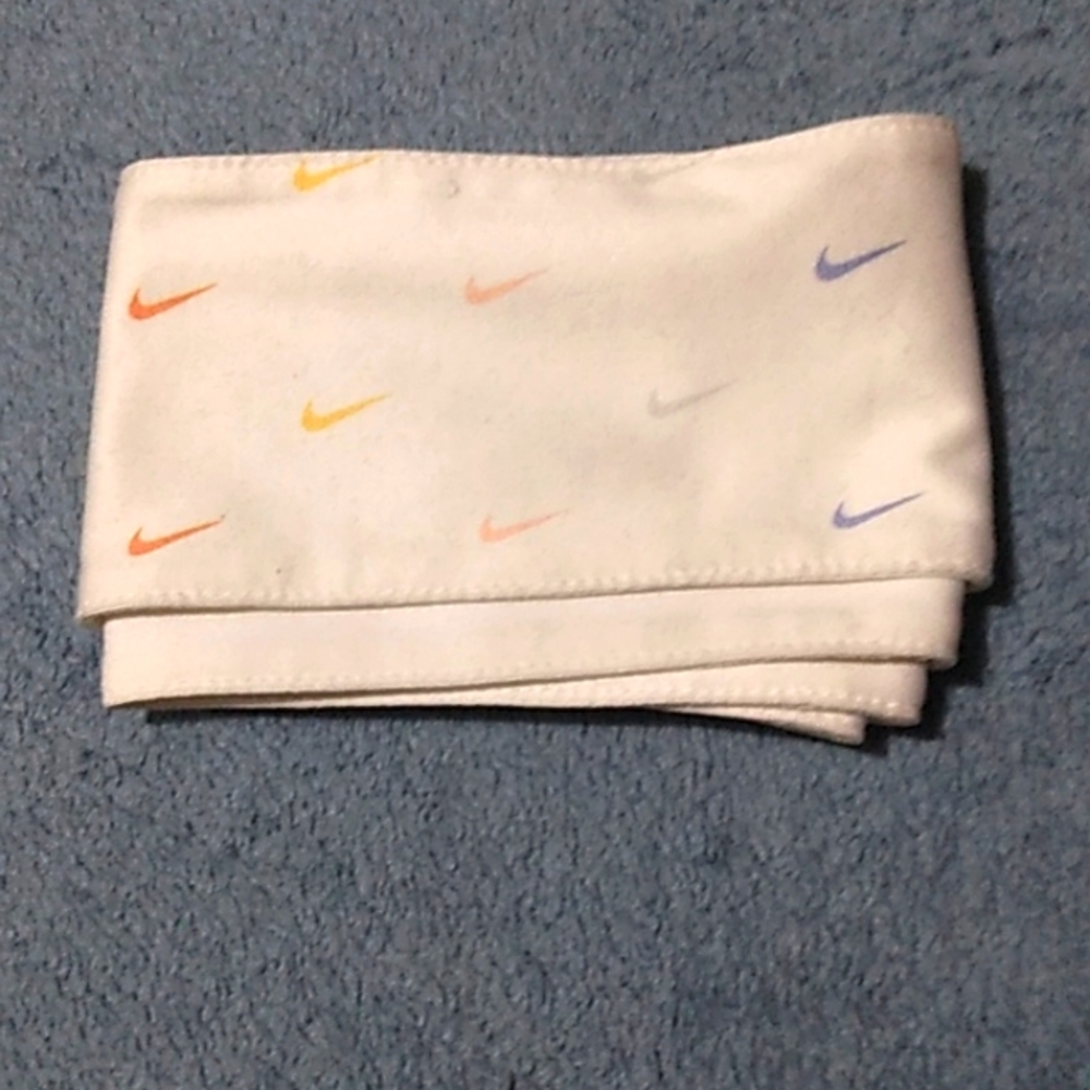 Nike headband